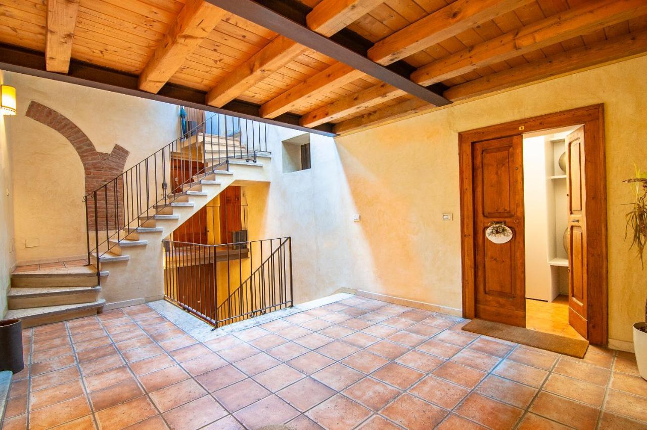 Il Cuscino Di Giulietta - 2 Min From Arena Apartment Verona Exterior photo